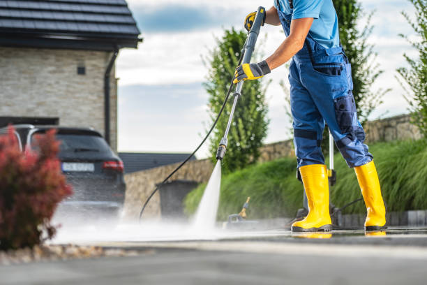 Post-Construction Pressure Washing in Pleasantville, IA